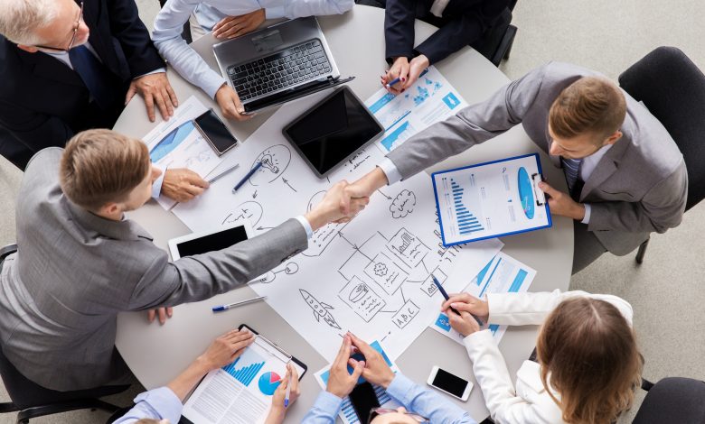 Photo of Знакомство в соцсетях: советы и рекомендации